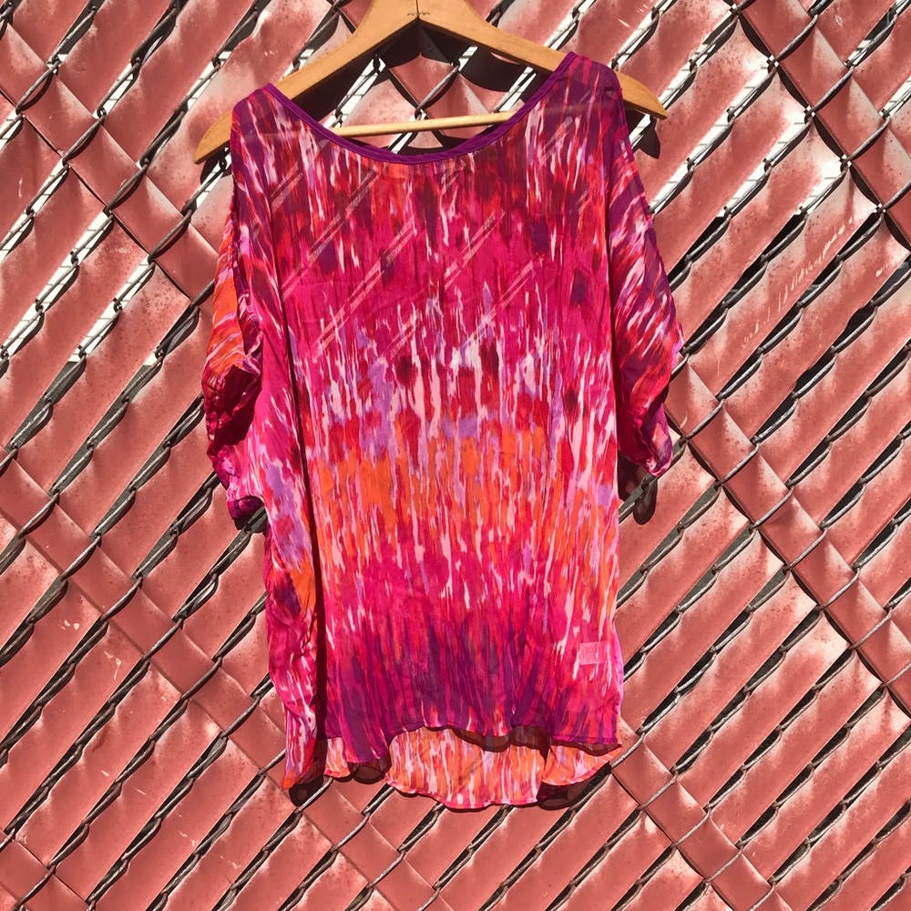 Express | Cold Shoulder Top